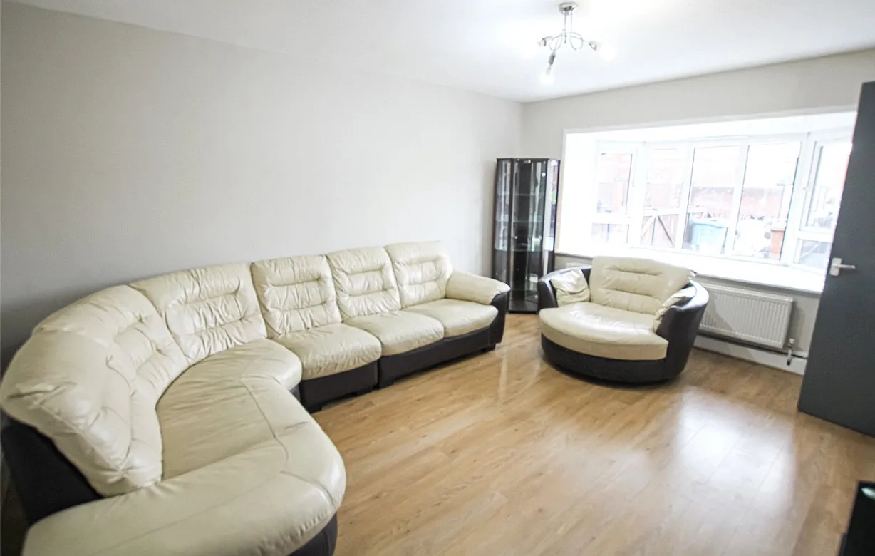 4 bedroom house to rent - Bentley Hurst