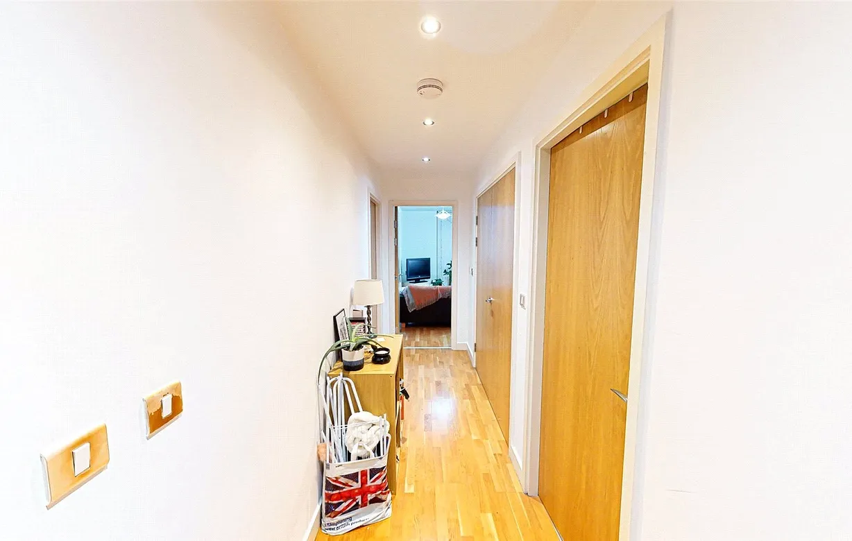 2 bedroom apartment to rent - Bentley Hurst