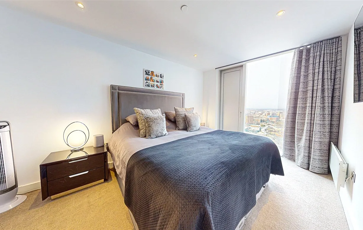 2 bedroom apartment for sale - Bentley Hurst