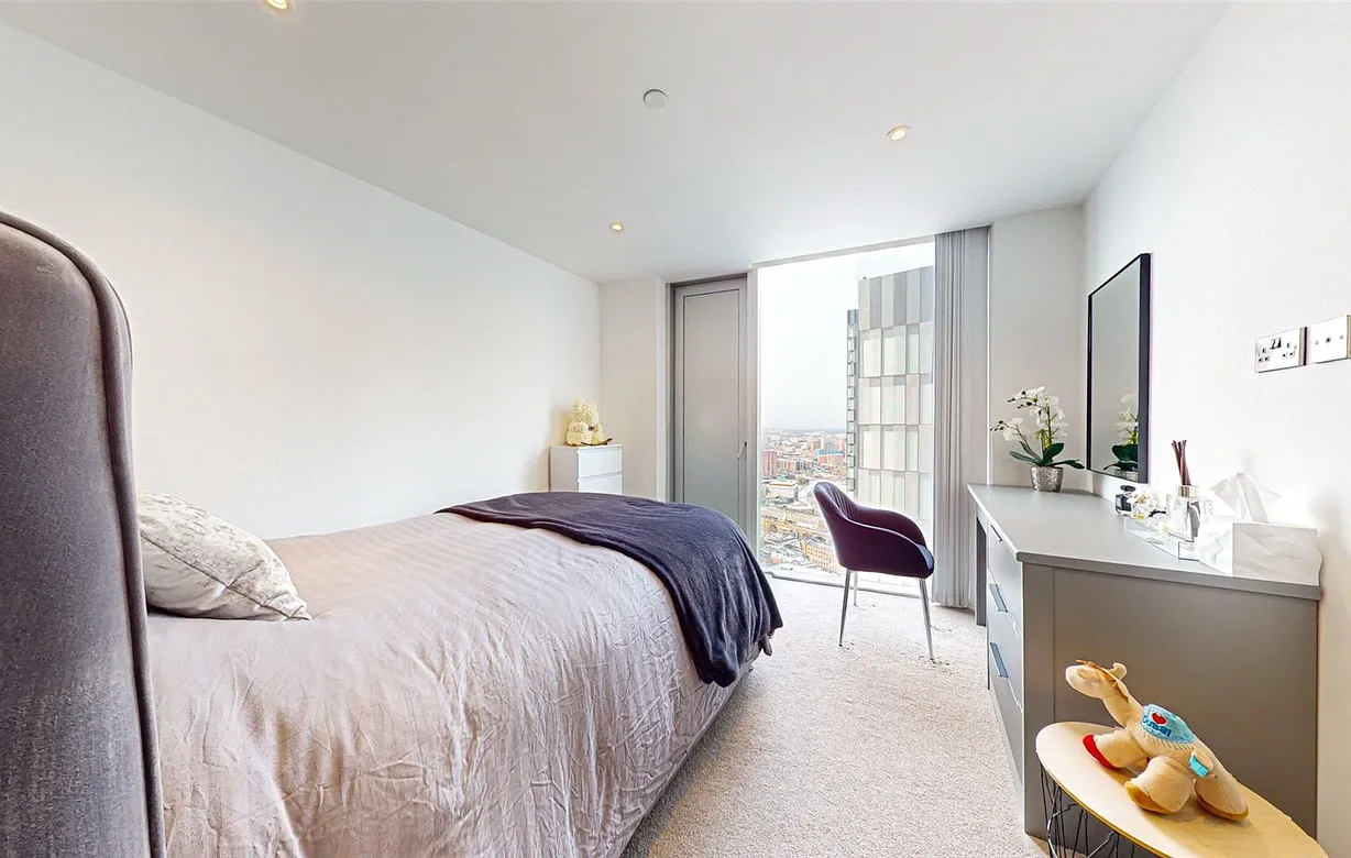 2 bedroom apartment for sale - Bentley Hurst