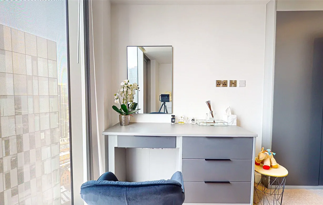 2 bedroom apartment for sale - Bentley Hurst