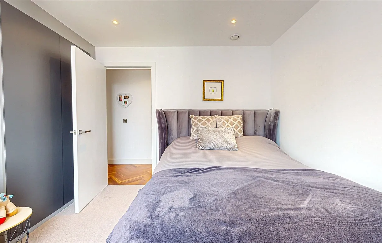 2 bedroom apartment for sale - Bentley Hurst