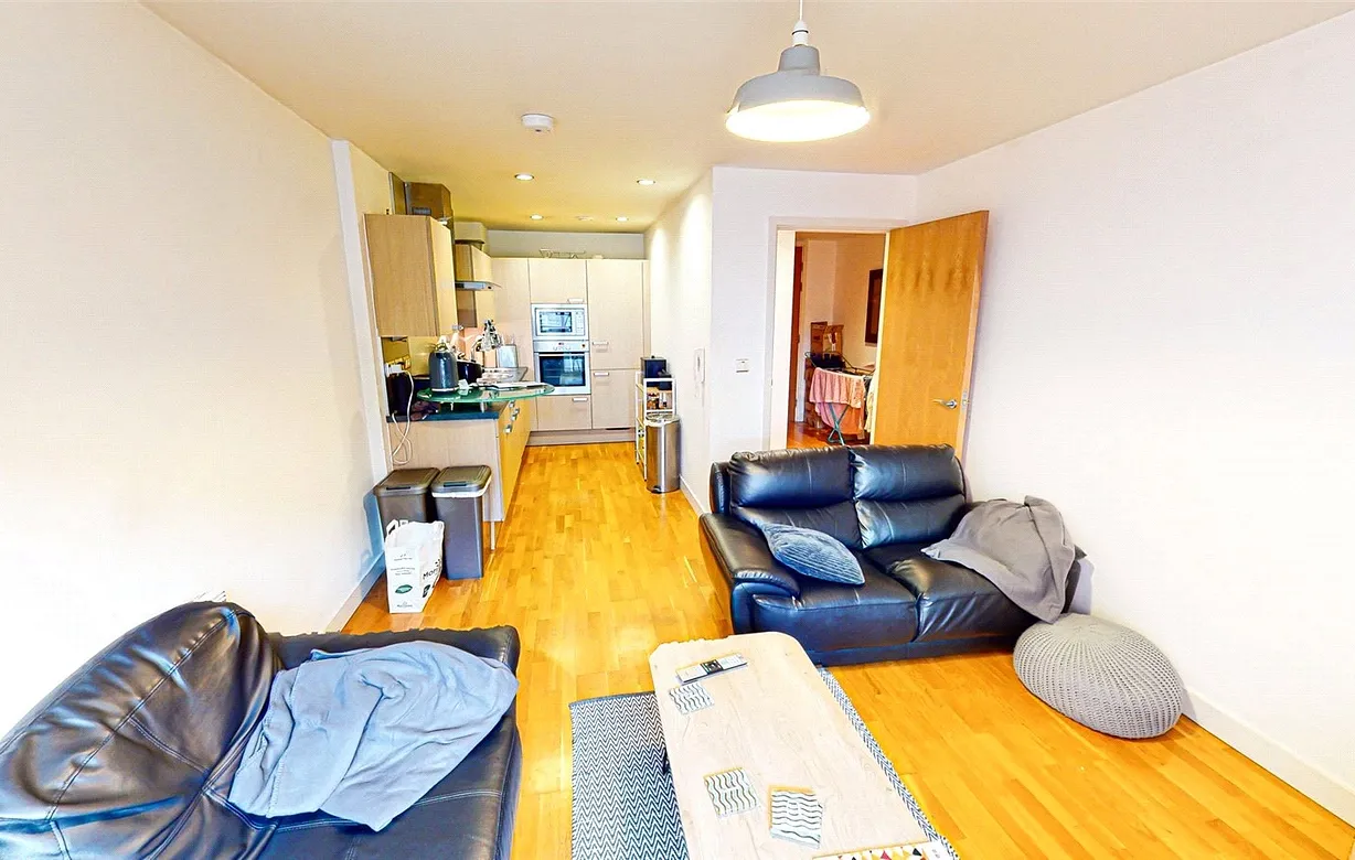 2 bedroom apartment to rent - Bentley Hurst