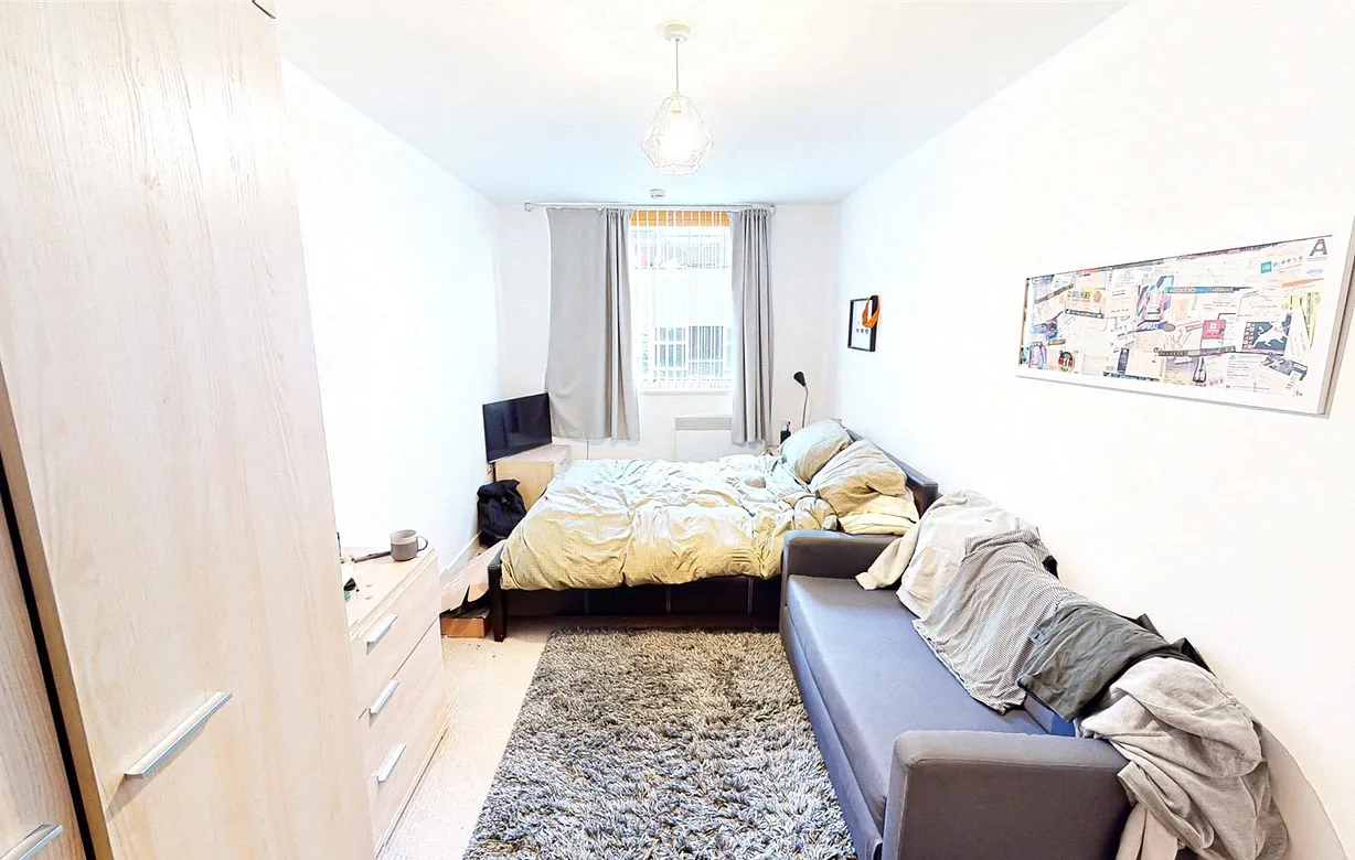 2 bedroom apartment to rent - Bentley Hurst