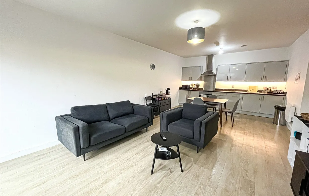 2 bedroom apartment to rent - Bentley Hurst