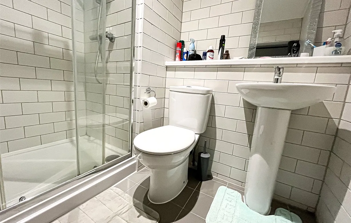 2 bedroom apartment to rent - Bentley Hurst