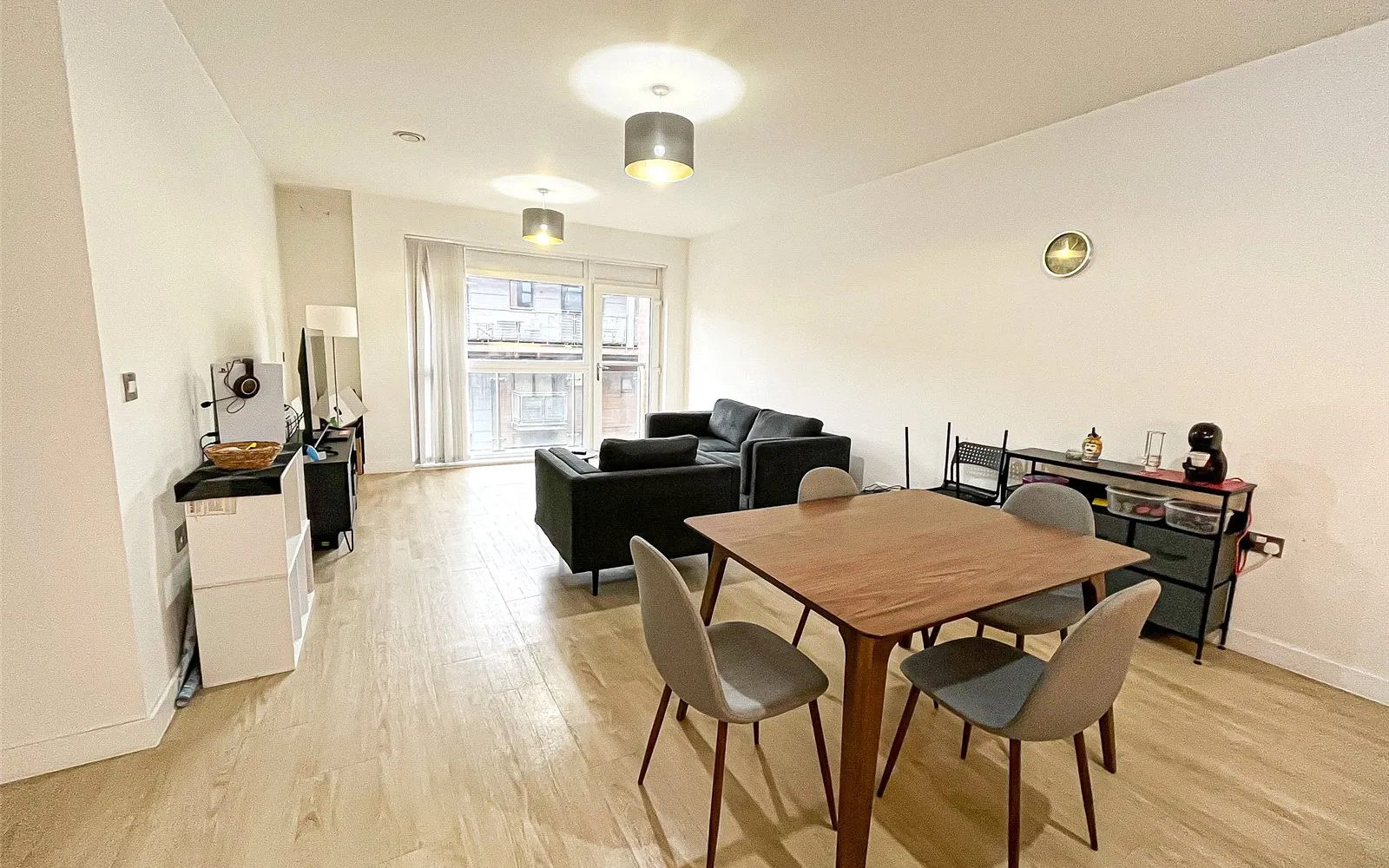 2 bedroom apartment to rent - Bentley Hurst