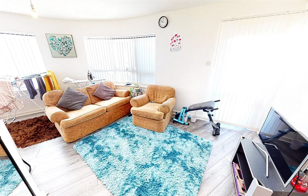 2 bedroom apartment to rent - Bentley Hurst