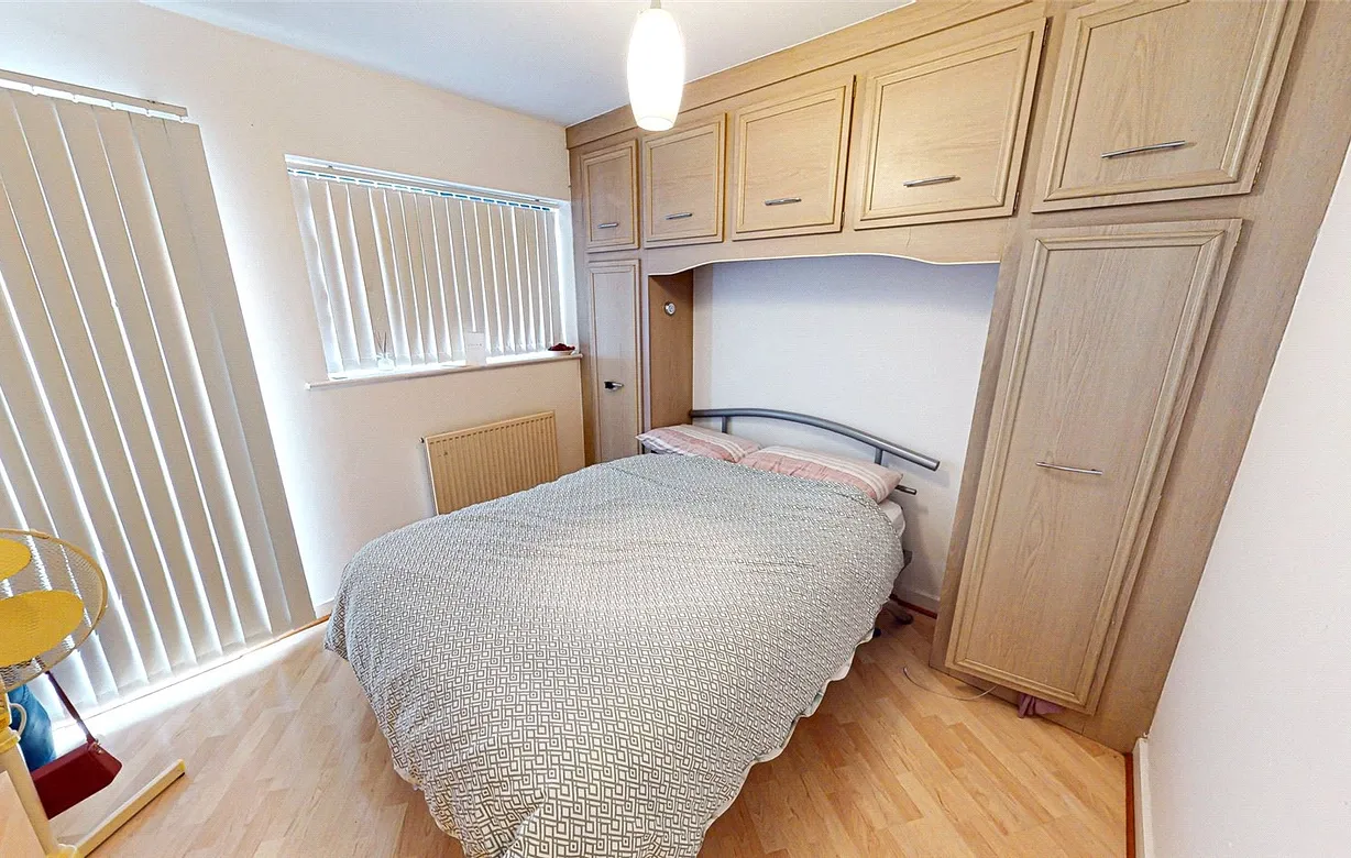 2 bedroom apartment to rent - Bentley Hurst