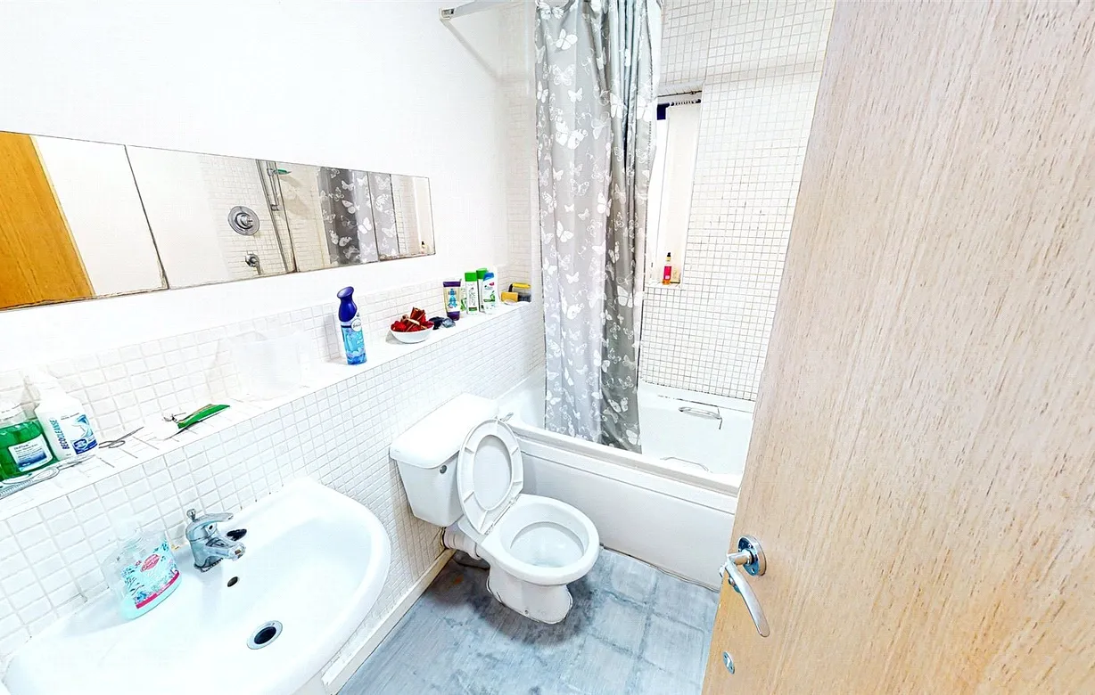 2 bedroom apartment to rent - Bentley Hurst