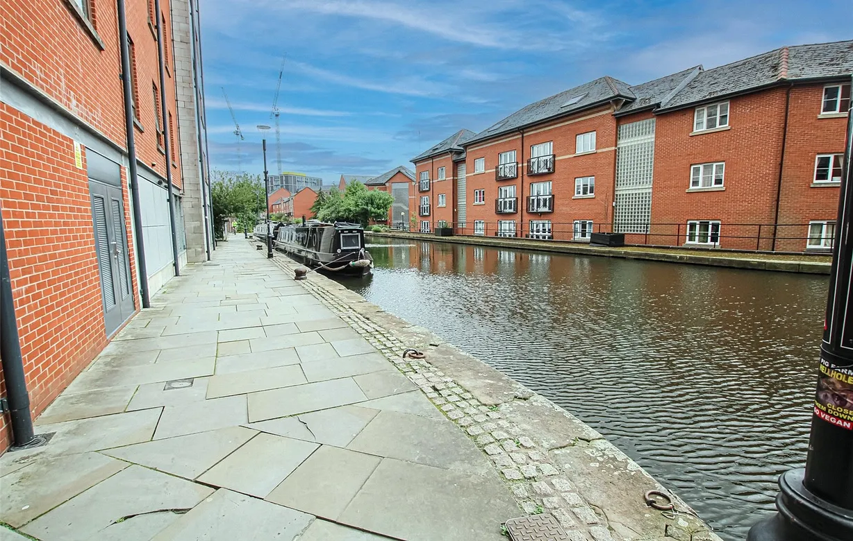 1 bedroom apartment to rent - Bentley Hurst