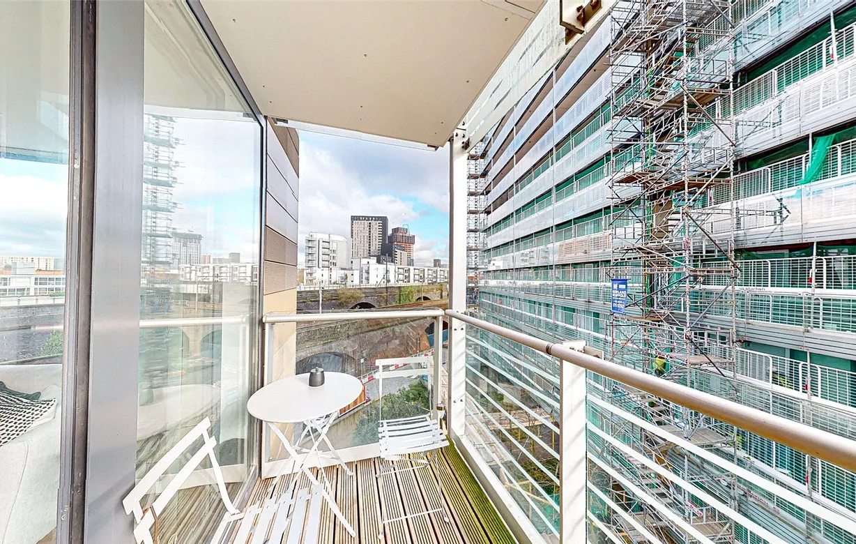 2 bedroom apartment for sale - Bentley Hurst