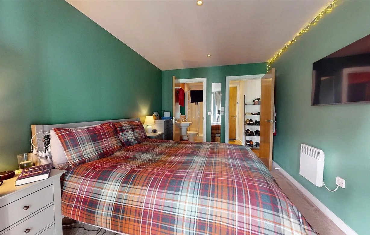 2 bedroom apartment for sale - Bentley Hurst