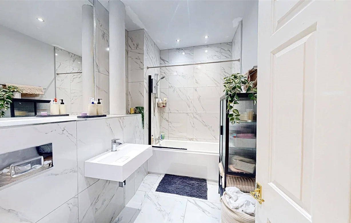 1 bedroom apartment to rent - Bentley Hurst