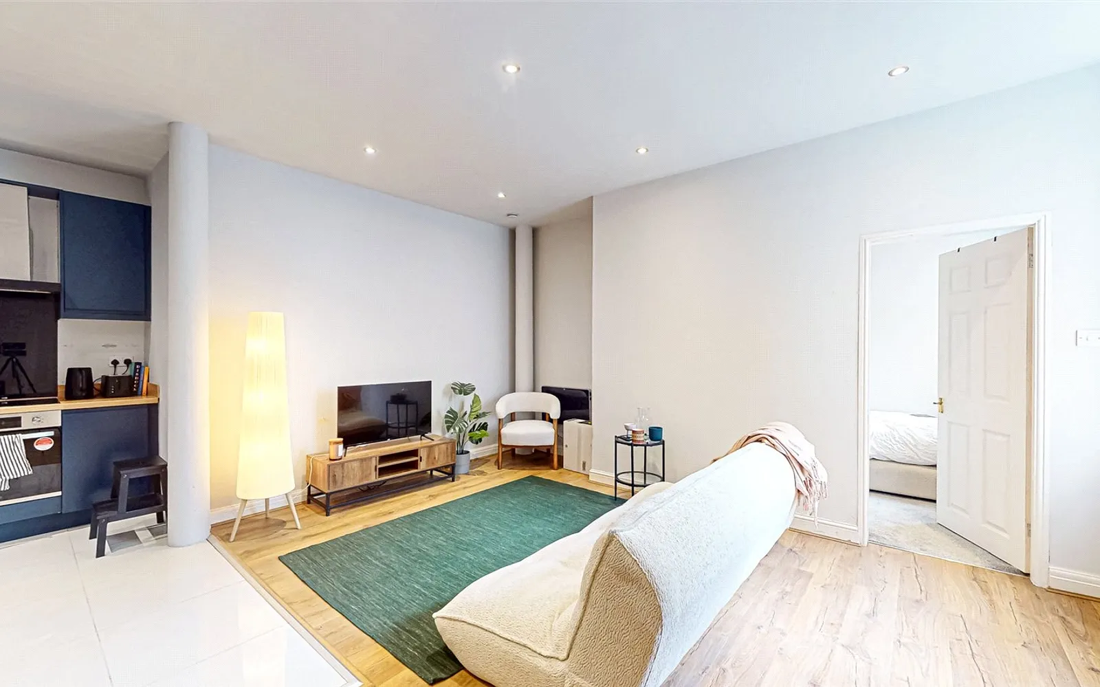 1 bedroom apartment to rent - Bentley Hurst