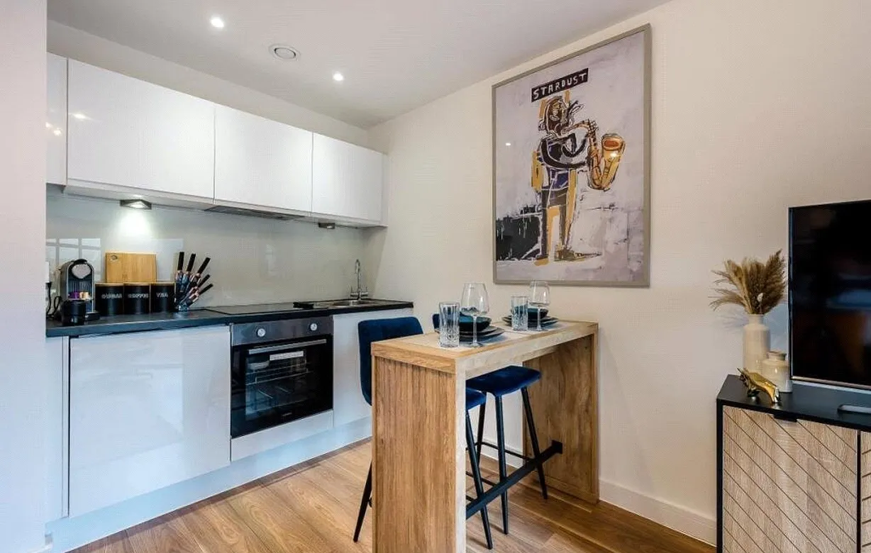 1 bedroom apartment to rent - Bentley Hurst