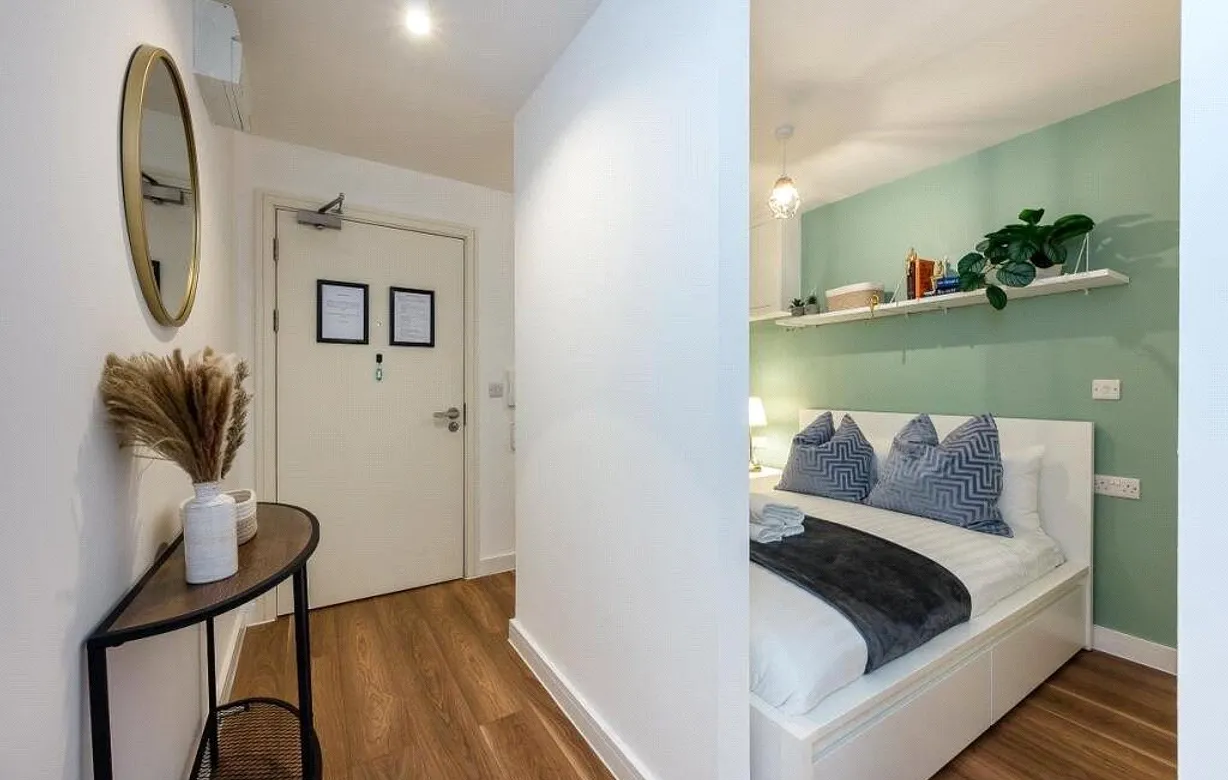 1 bedroom apartment to rent - Bentley Hurst