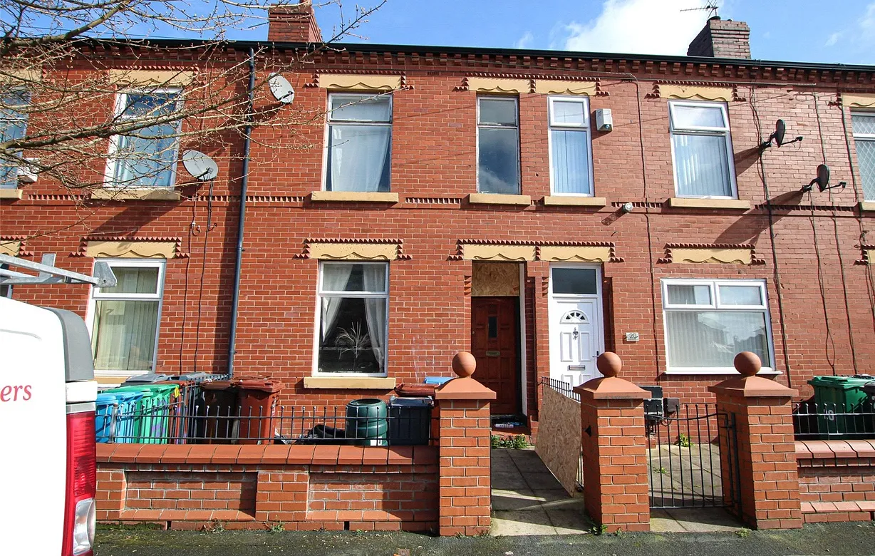 3 bedroom house for sale - Bentley Hurst