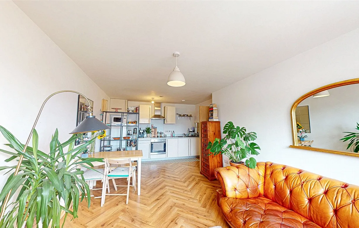 2 bedroom apartment for sale - Bentley Hurst