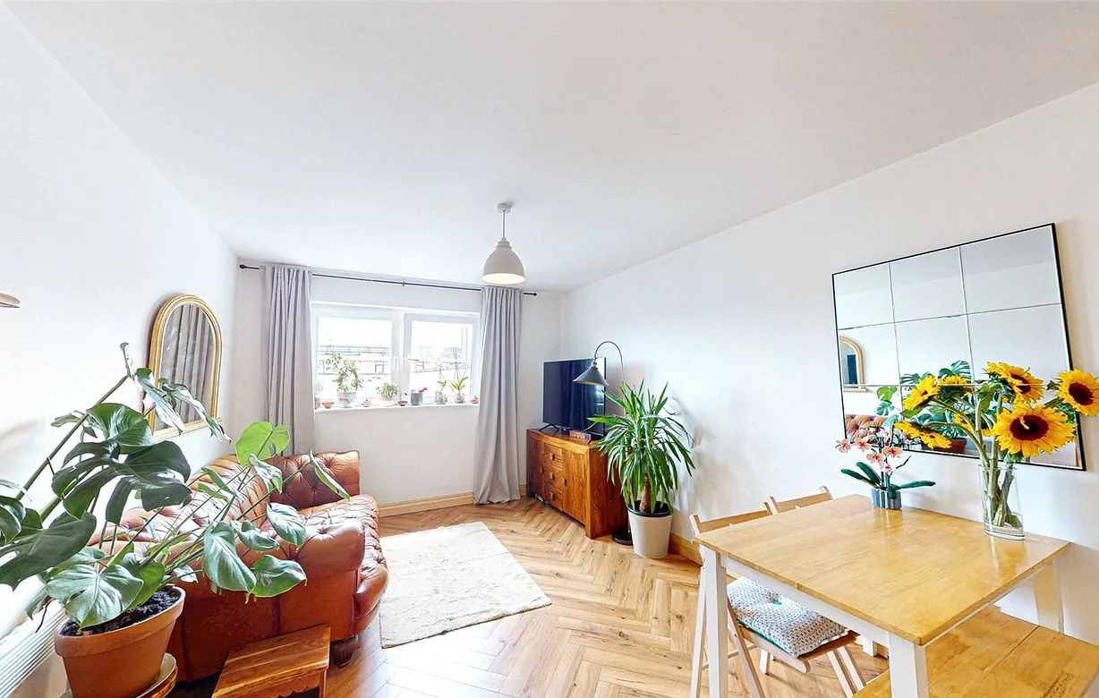 2 bedroom apartment for sale - Bentley Hurst