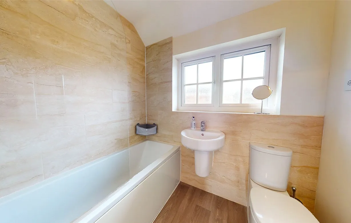 3 bedroom house for sale - Bentley Hurst