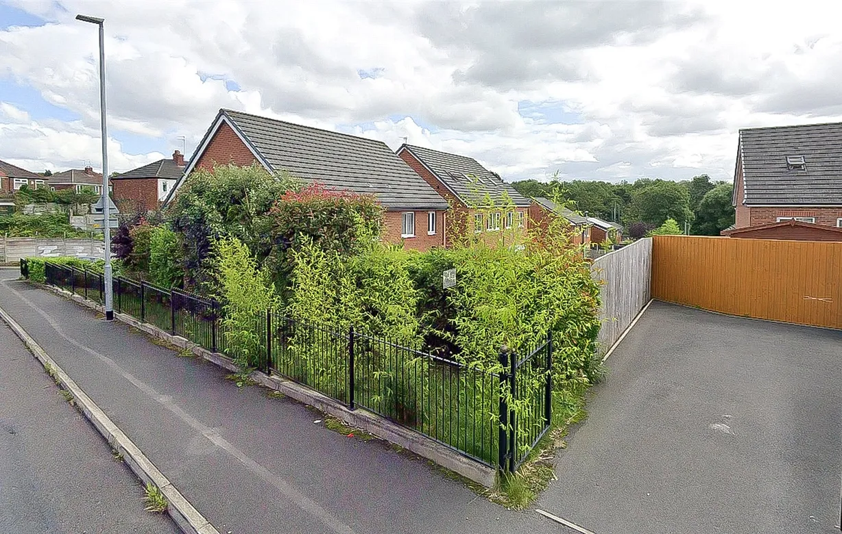 3 bedroom house for sale - Bentley Hurst