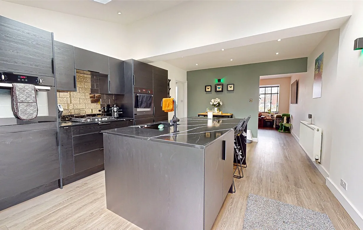 2 bedroom house for sale - Bentley Hurst