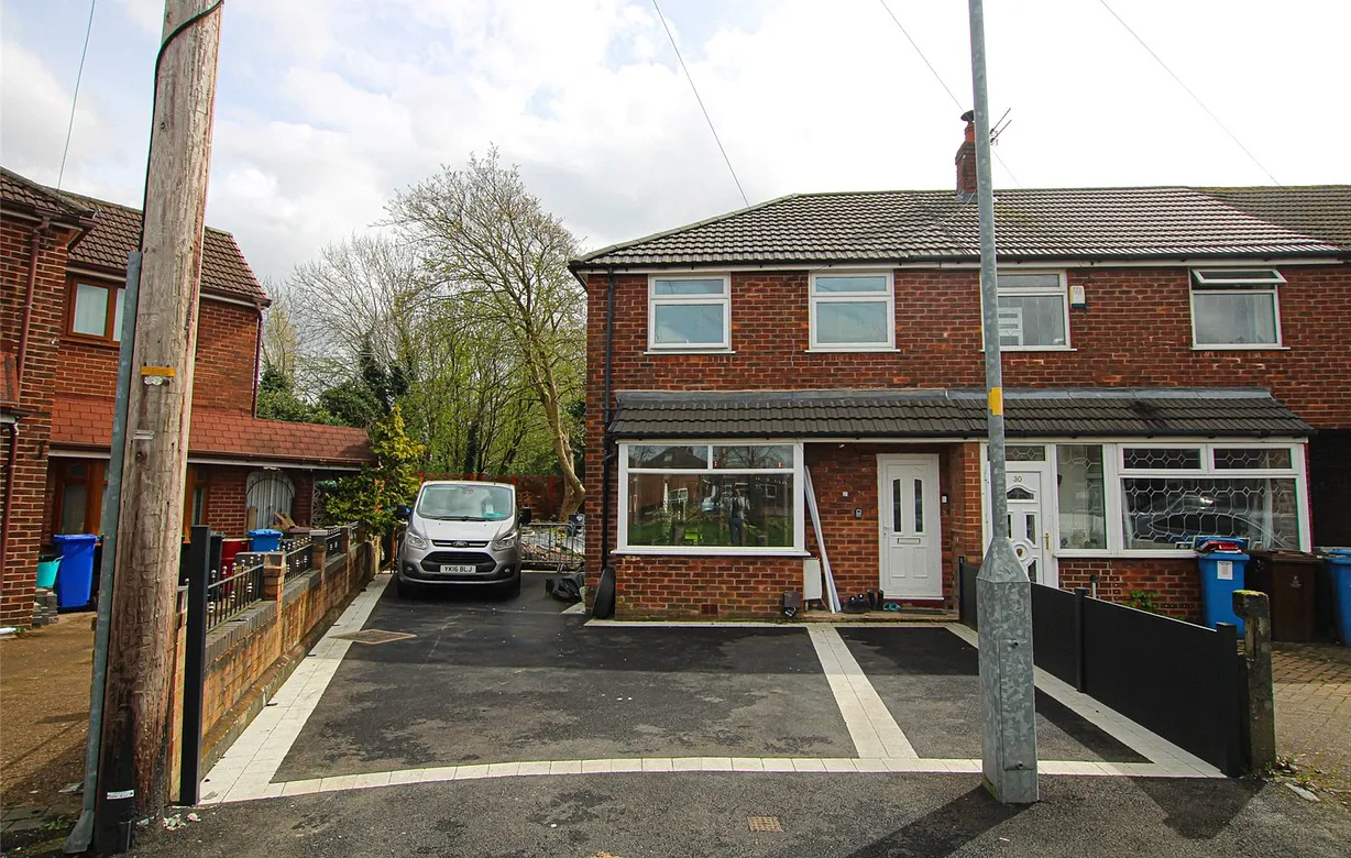 2 bedroom house for sale - Bentley Hurst