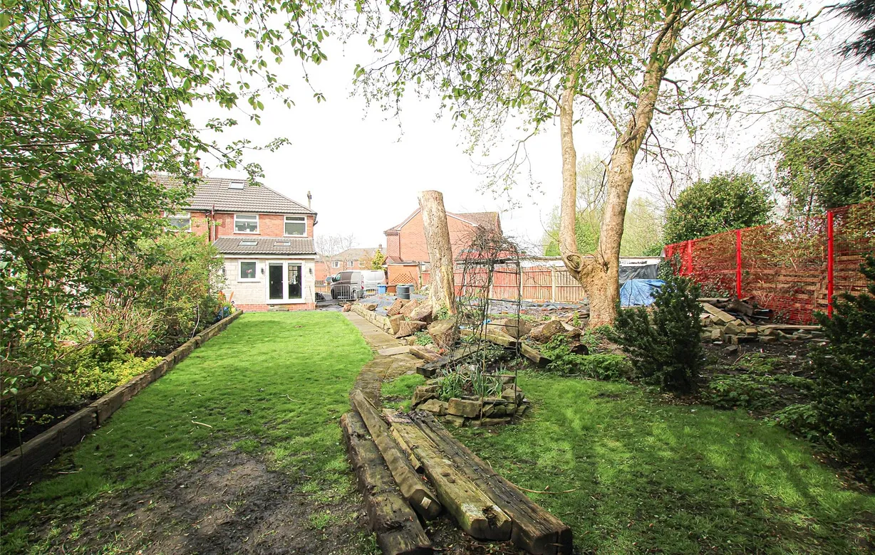 2 bedroom house for sale - Bentley Hurst