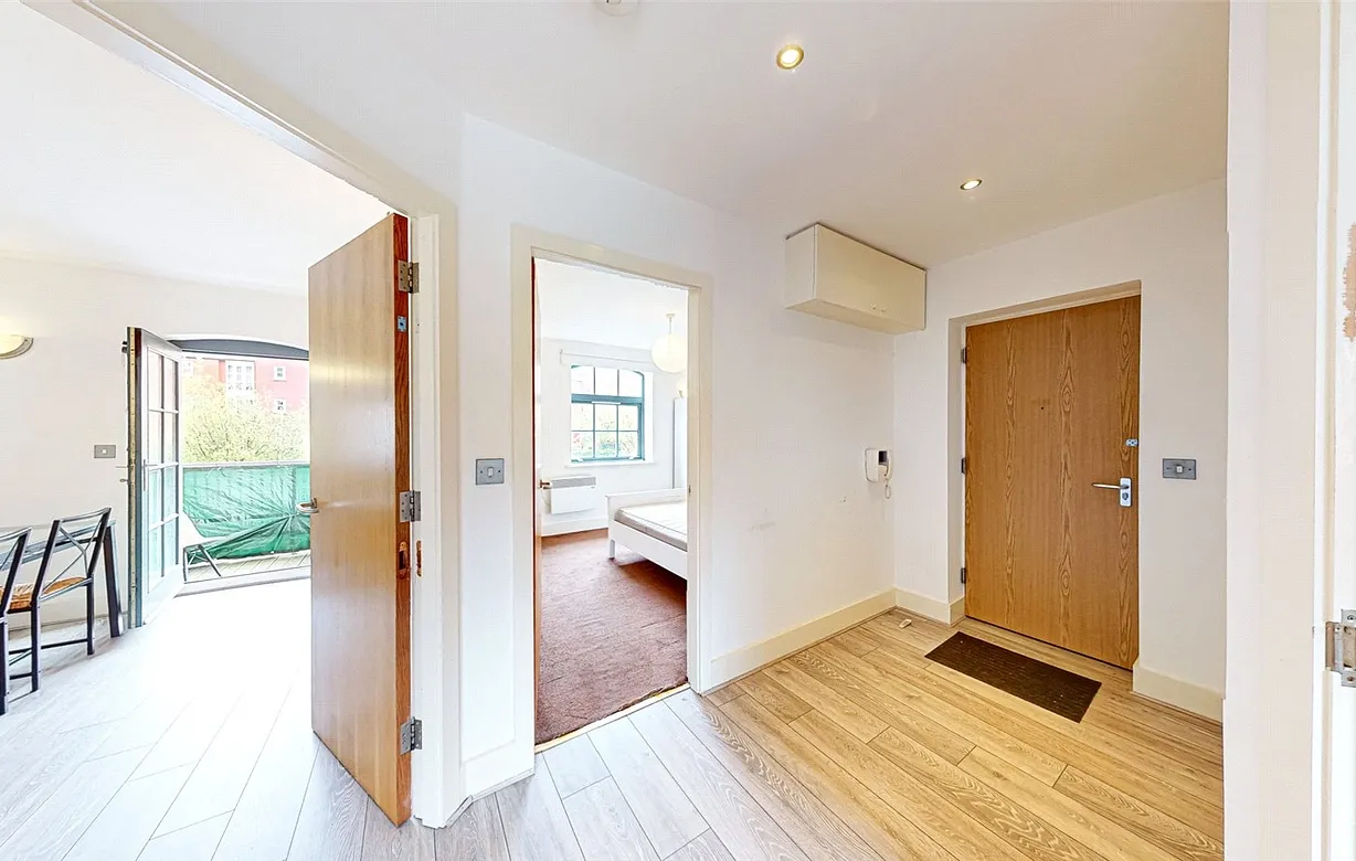 2 bedroom apartment to rent - Bentley Hurst