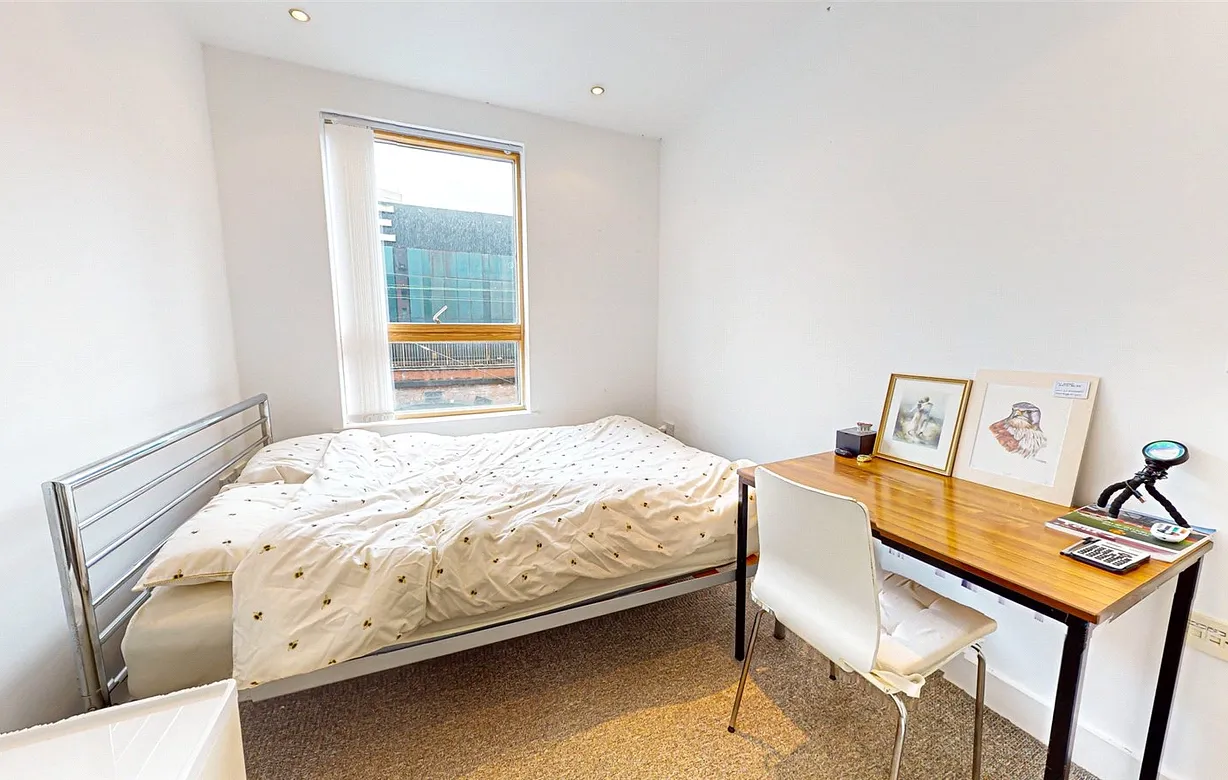 2 bedroom apartment for sale - Bentley Hurst