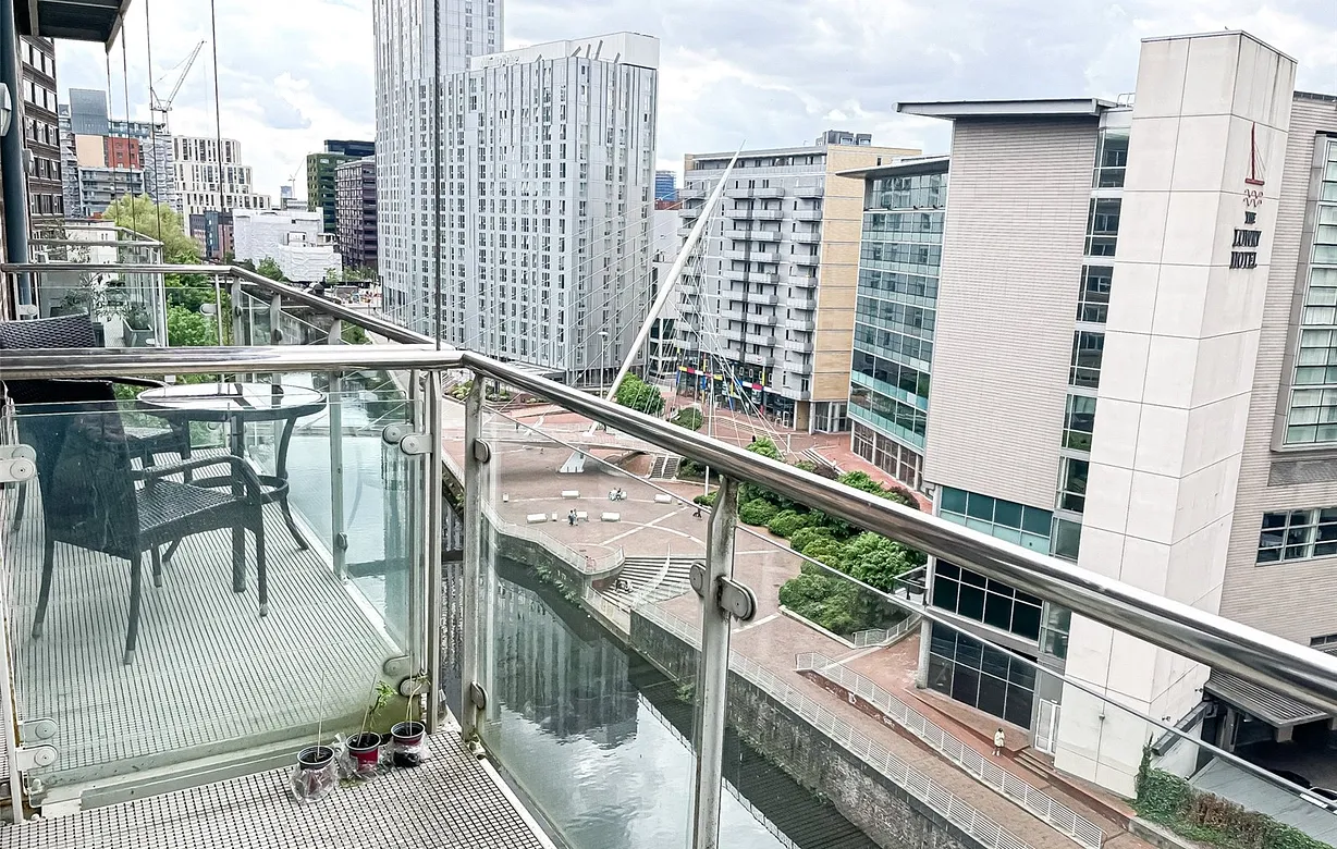 1 bedroom apartment to rent - Bentley Hurst