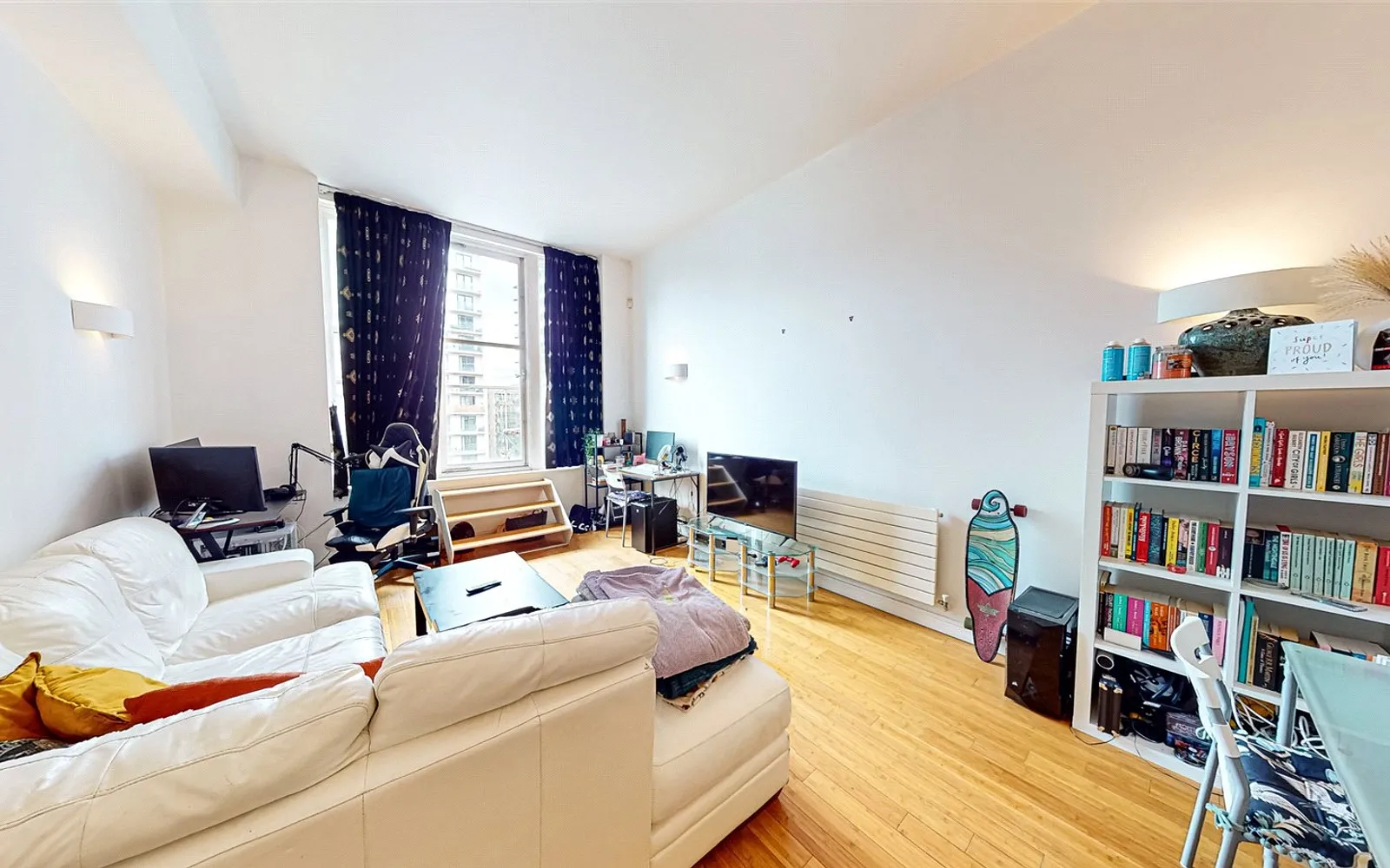 1 bedroom apartment to rent - Bentley Hurst
