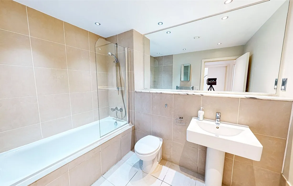 1 bedroom apartment to rent - Bentley Hurst