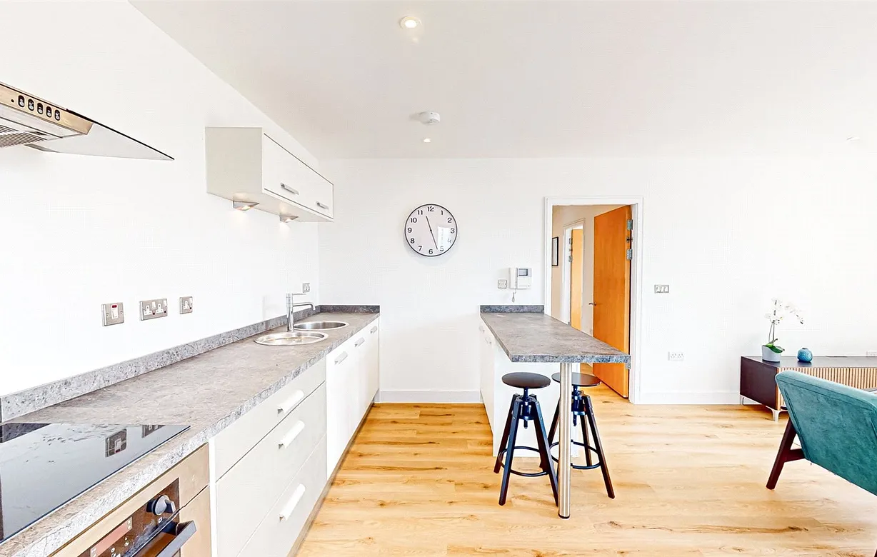 2 bedroom apartment to rent - Bentley Hurst