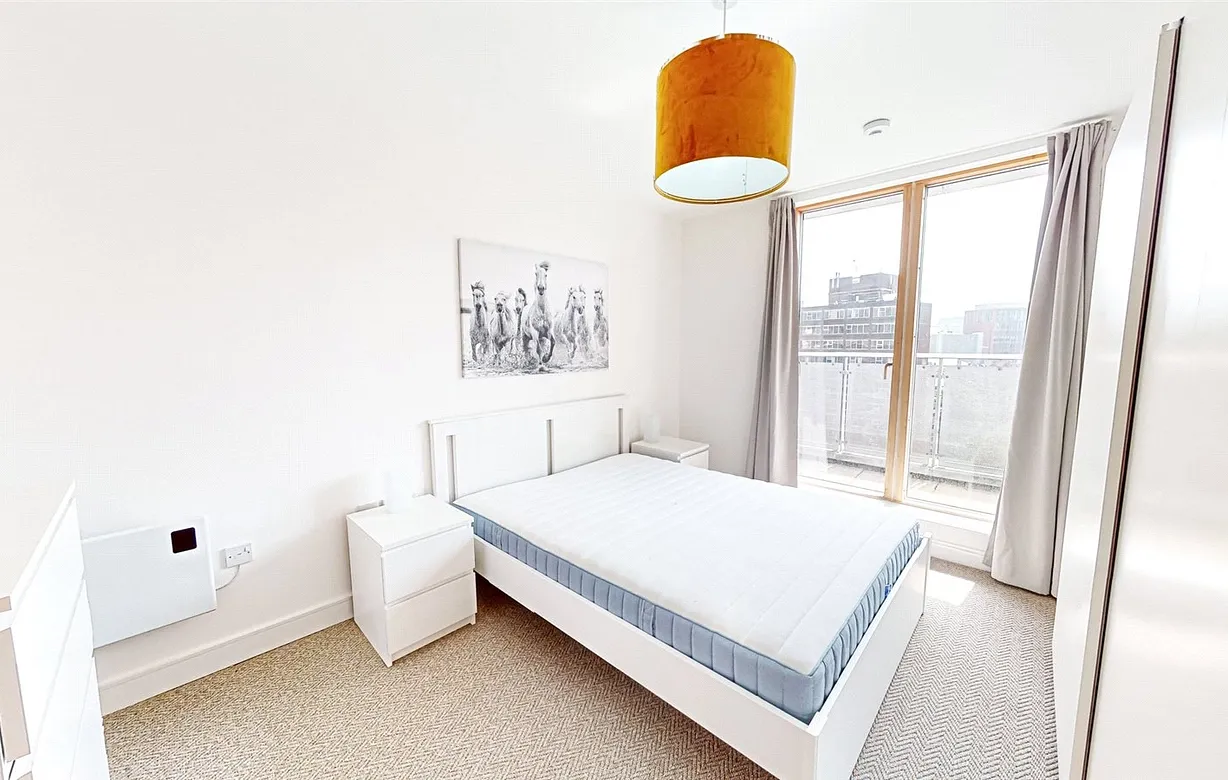 2 bedroom apartment to rent - Bentley Hurst