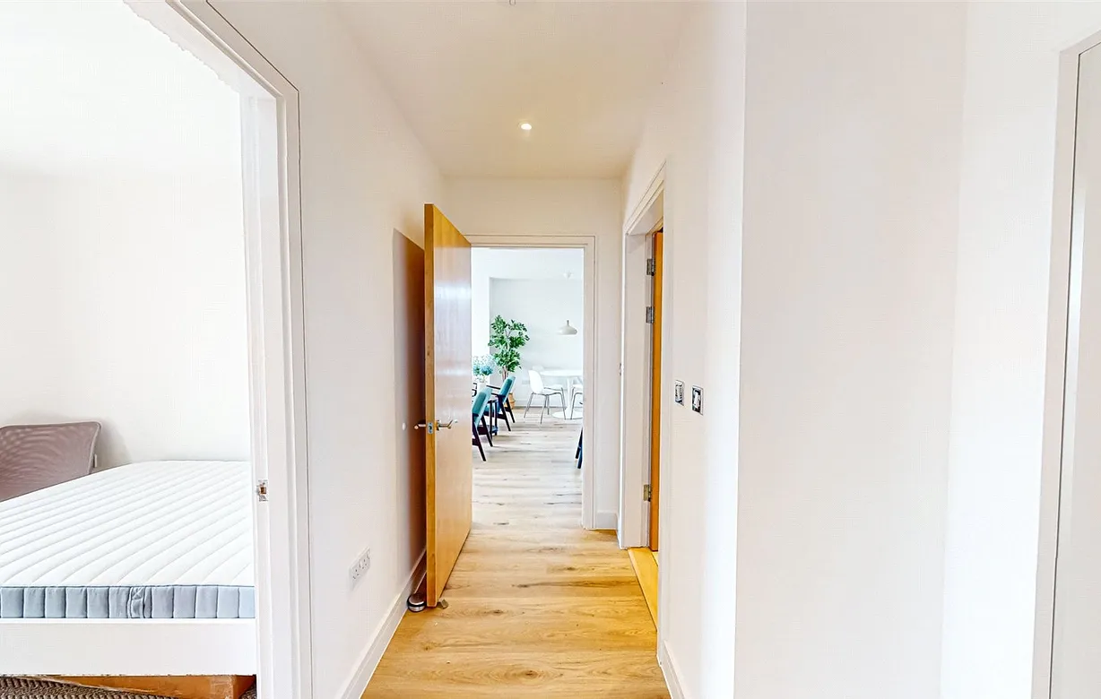 2 bedroom apartment to rent - Bentley Hurst