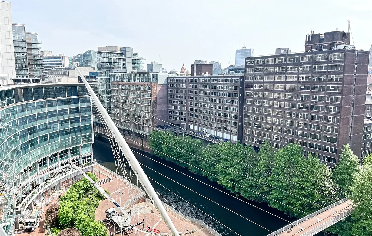 2 bedroom apartment to rent - Bentley Hurst