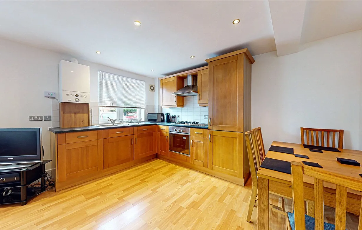 2 bedroom apartment for sale - Bentley Hurst