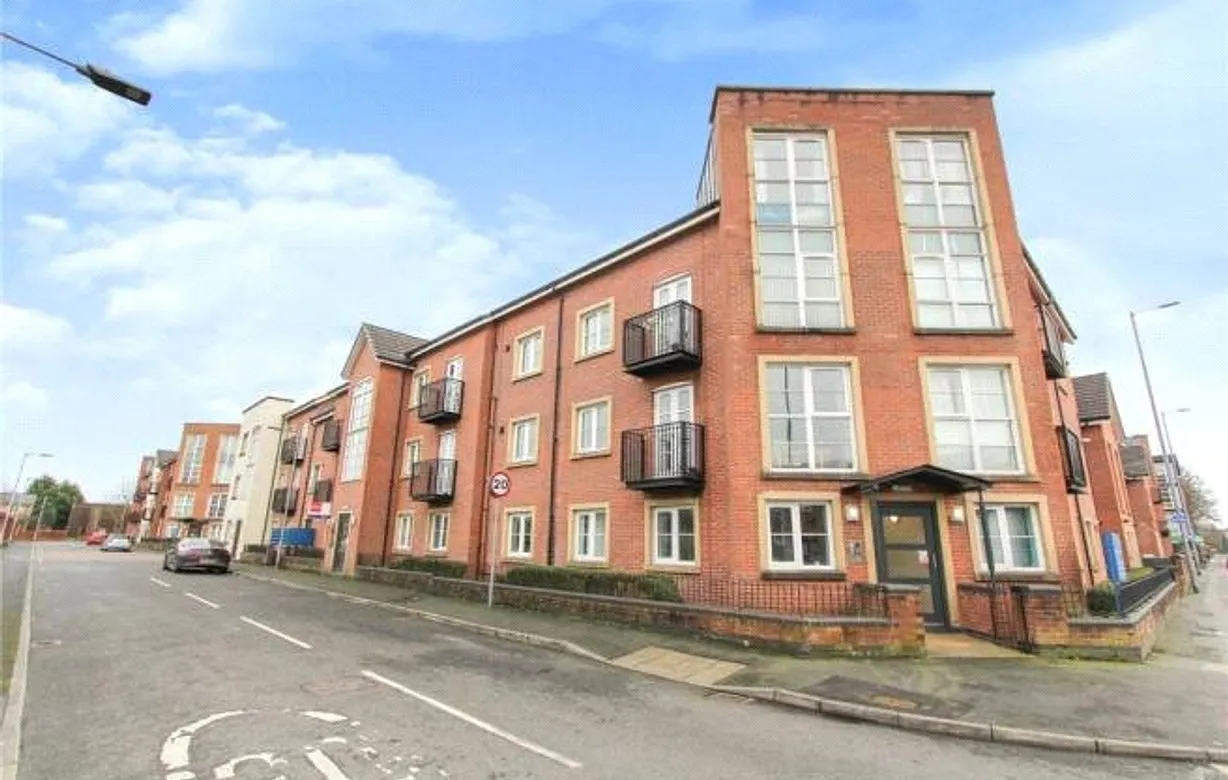 2 bedroom apartment for sale - Bentley Hurst