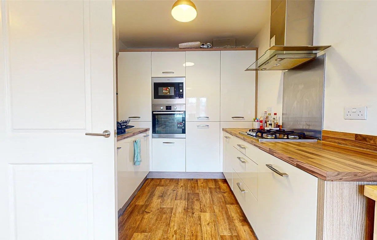 4 bedroom Property for sale - Bentley Hurst