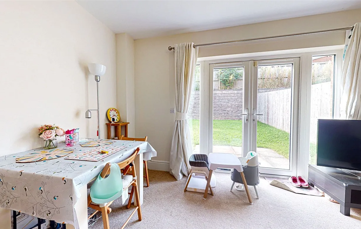 4 bedroom Property for sale - Bentley Hurst