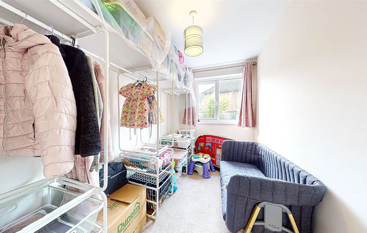 4 bedroom Property for sale - Bentley Hurst