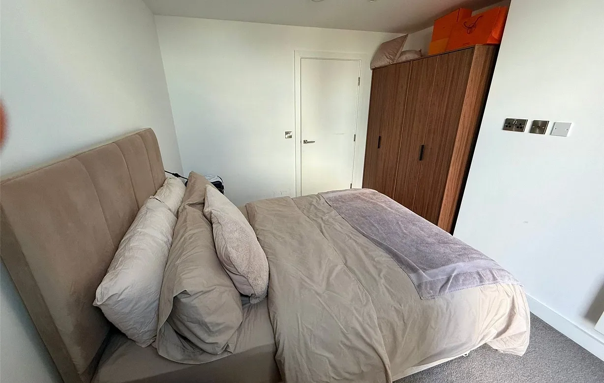 2 bedroom apartment to rent - Bentley Hurst