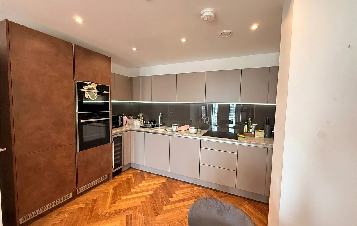 2 bedroom apartment to rent - Bentley Hurst