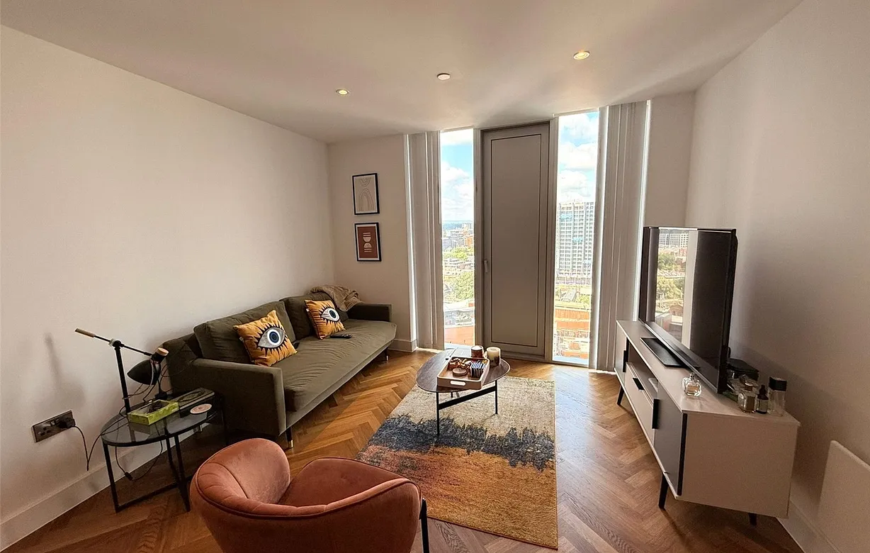 2 bedroom apartment to rent - Bentley Hurst