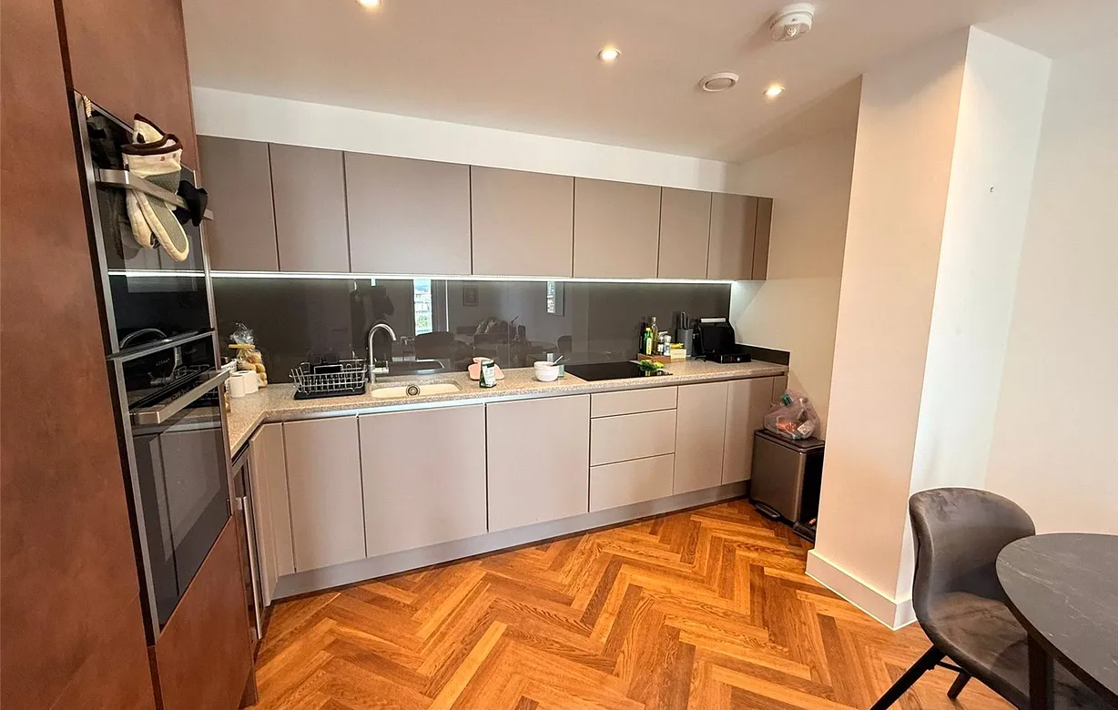 2 bedroom apartment to rent - Bentley Hurst