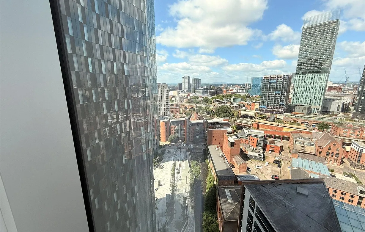 2 bedroom apartment to rent - Bentley Hurst