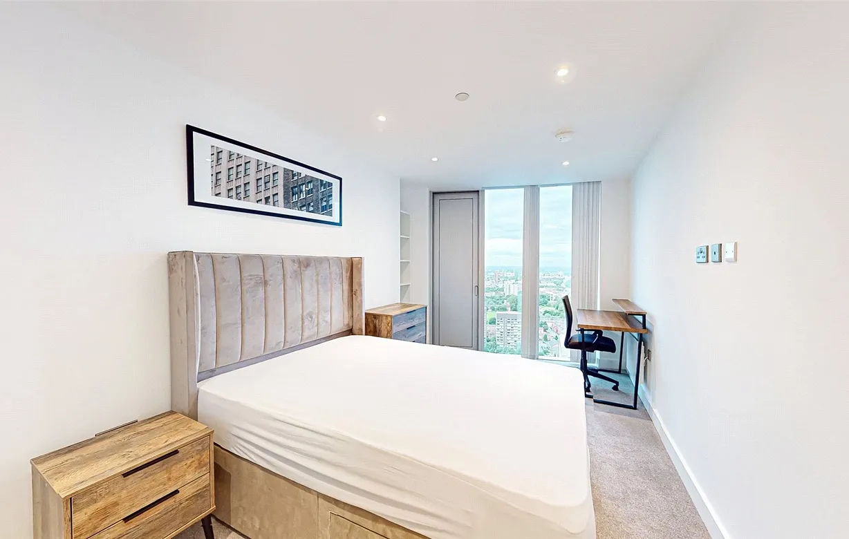 2 bedroom apartment to rent - Bentley Hurst