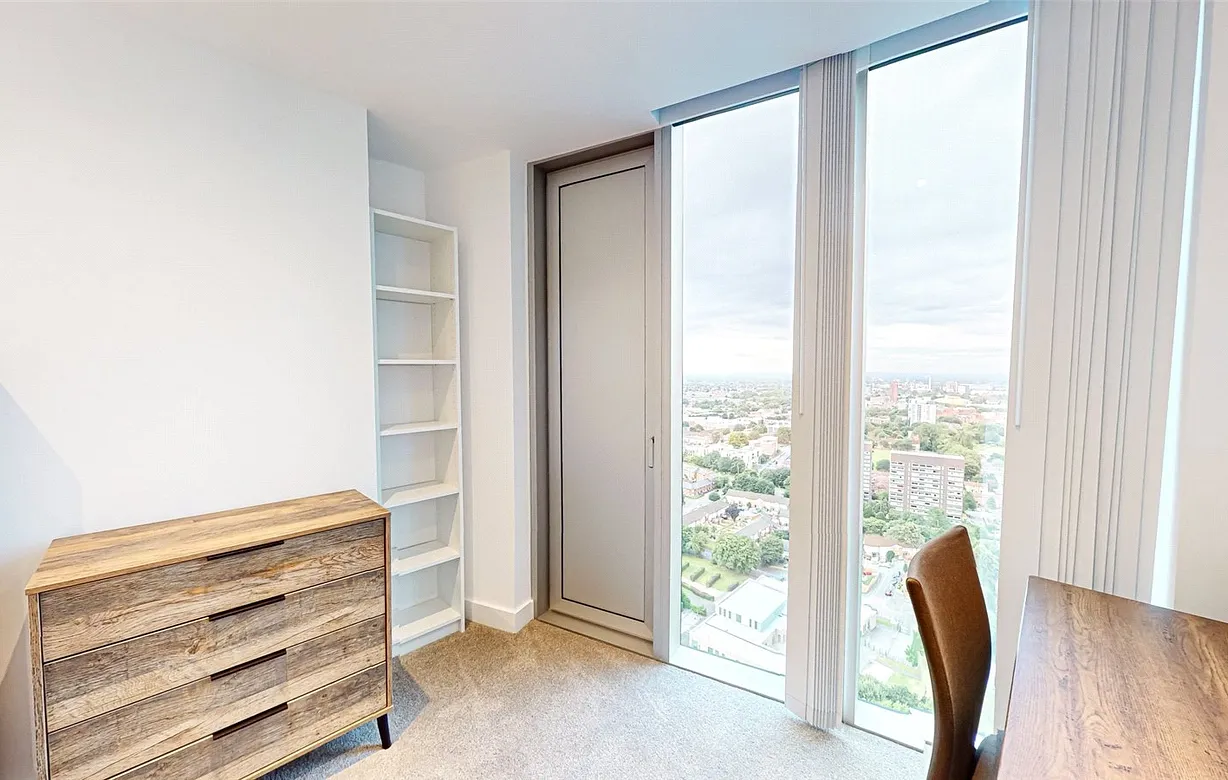 2 bedroom apartment to rent - Bentley Hurst